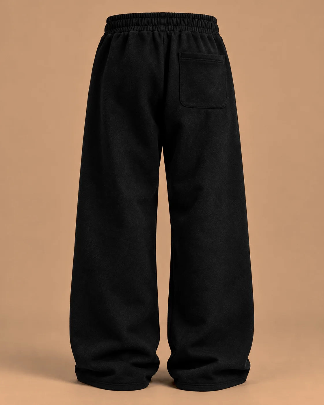 Black DREAM set: joggers, back