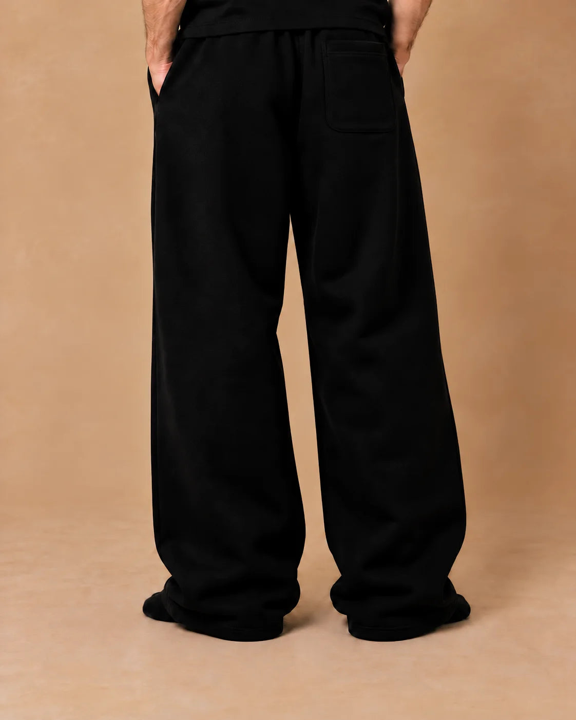 Black DREAM set: joggers, waist down, back