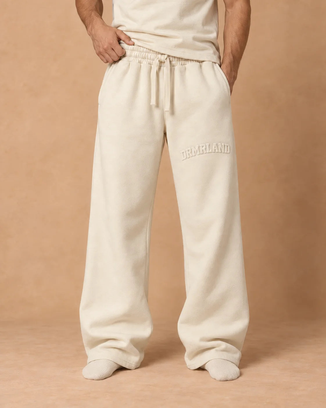 Cream DREAM set: joggers, waist down, front