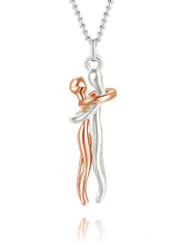 Hug Necklace
